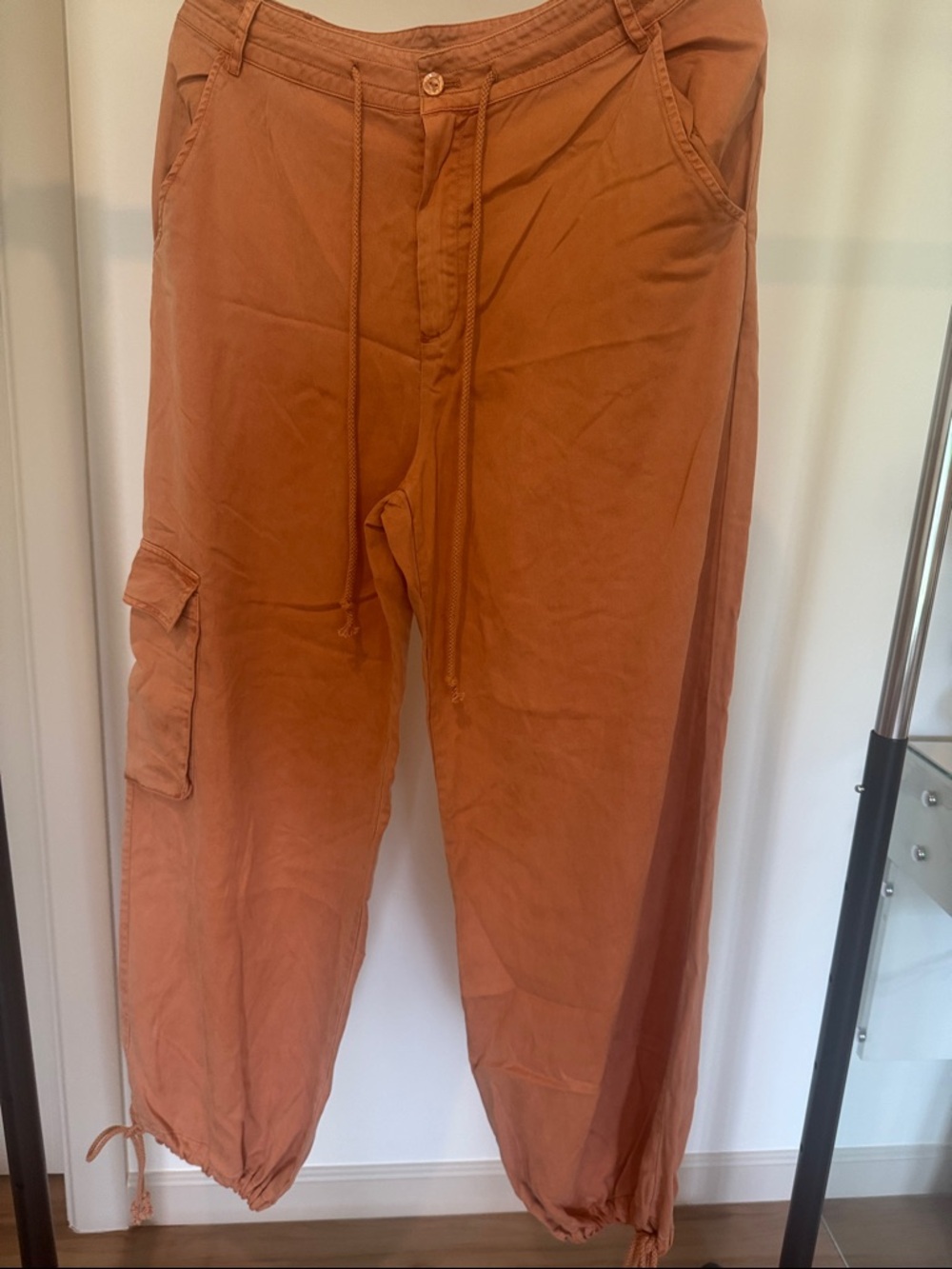 On The Road Women's Rust Drawstring Cargo Joggers